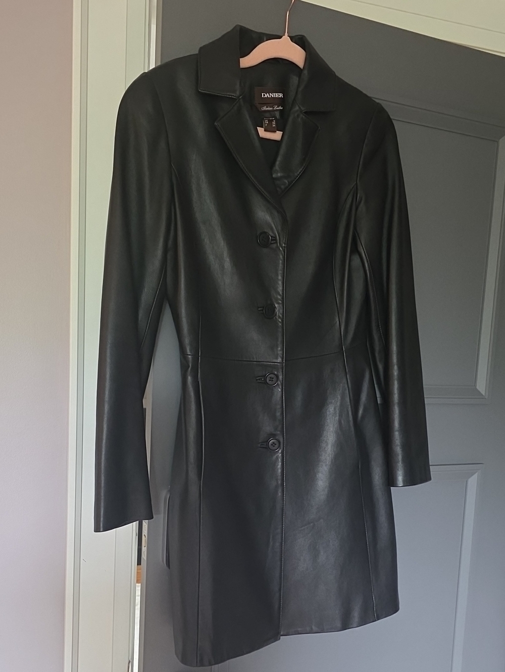 Danier Black Leather Button-Front Coat Xs
